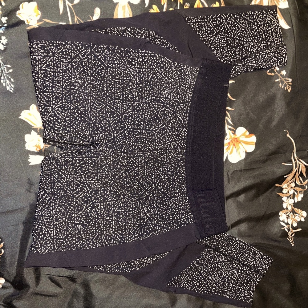 Lululemon leggings size 8